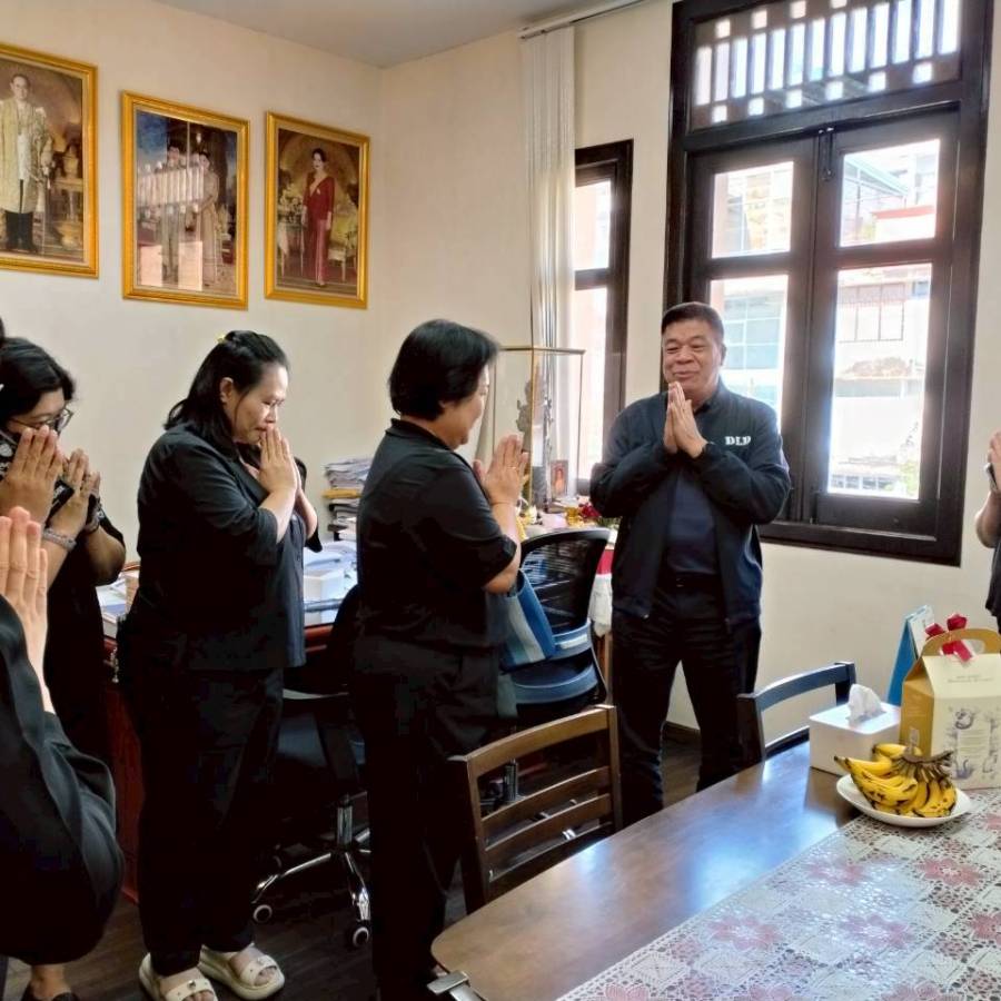 กองคลังร่วมสวัสดีปีใหม่รองอธิบดีกรมปศุสัตว์