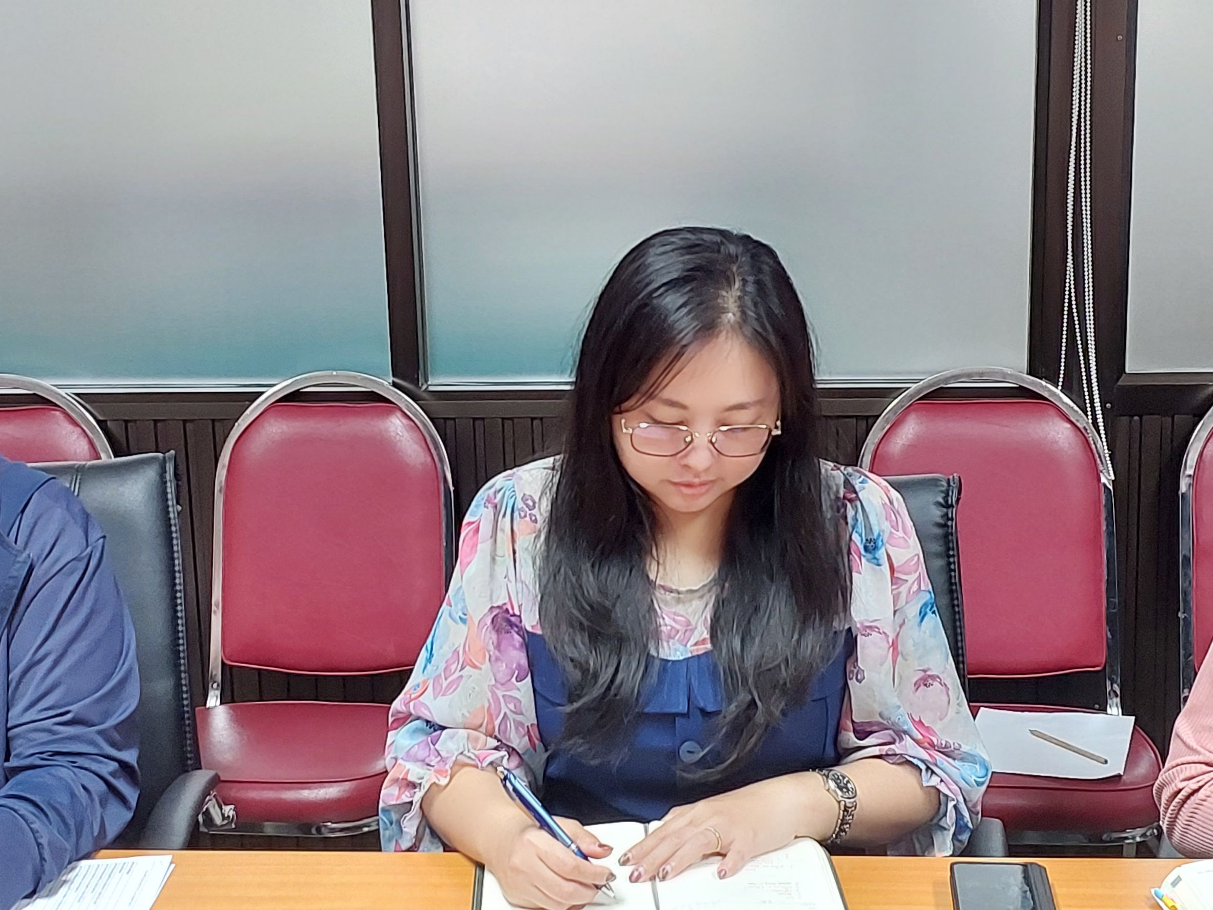 ประชุมซักซ้อมวิธีปฏิบัติในการนำส่งเงินผ่านระบบการรับชำระเงินอิเล็กทรอนิกส์
(e-Payment) กลาง กรมปศุสัตว์ (กรณีส่งคืนเงินยืม และส่งเงินสมทบ)
วันที่ 9 กันยายน 2568
ณ ห้องประชุมกองคลัง ตึกอุศุภราช ชั้น 2