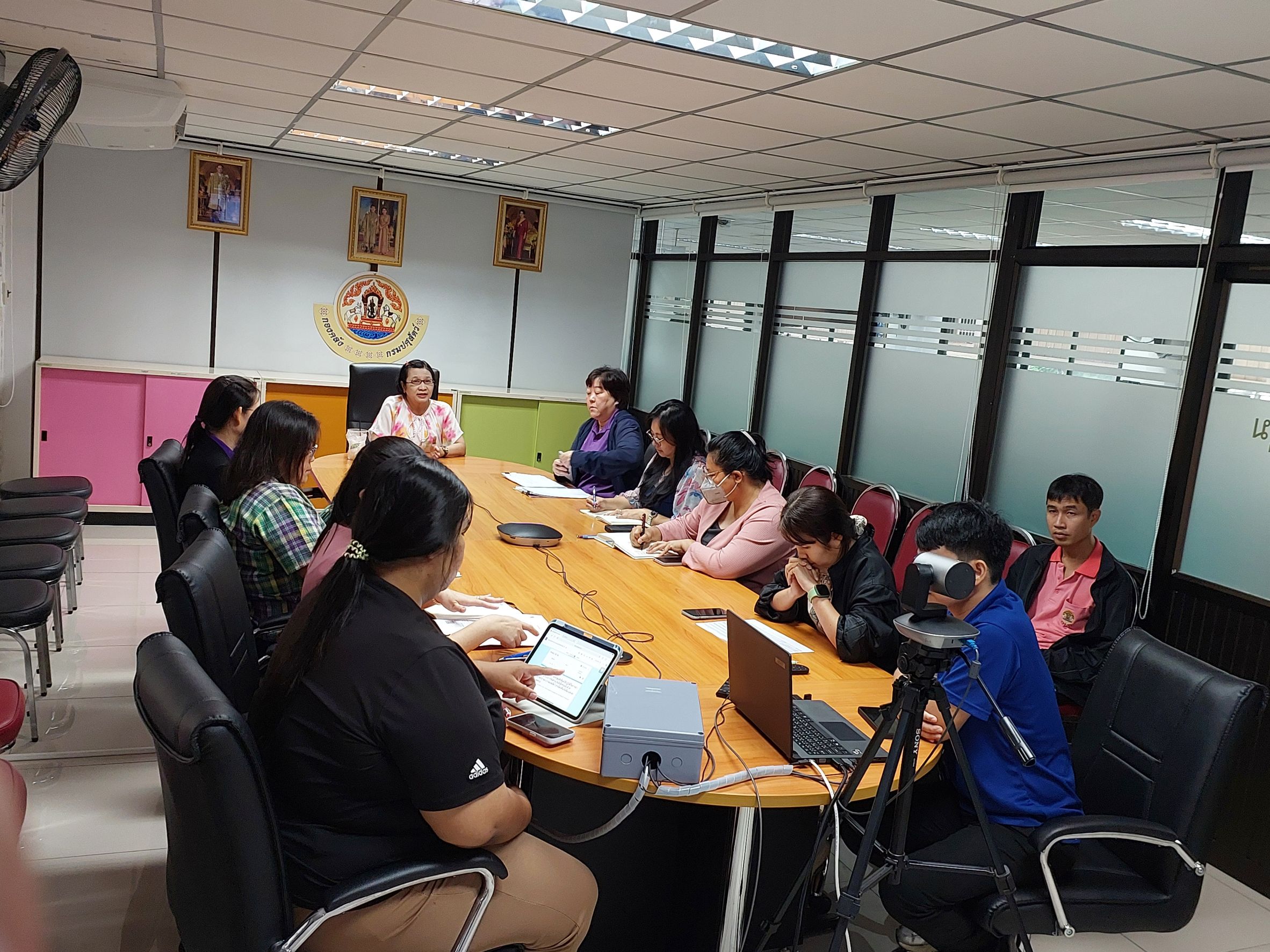 ประชุมซักซ้อมวิธีปฏิบัติในการนำส่งเงินผ่านระบบการรับชำระเงินอิเล็กทรอนิกส์
(e-Payment) กลาง กรมปศุสัตว์ (กรณีส่งคืนเงินยืม และส่งเงินสมทบ)
วันที่ 9 กันยายน 2568
ณ ห้องประชุมกองคลัง ตึกอุศุภราช ชั้น 2