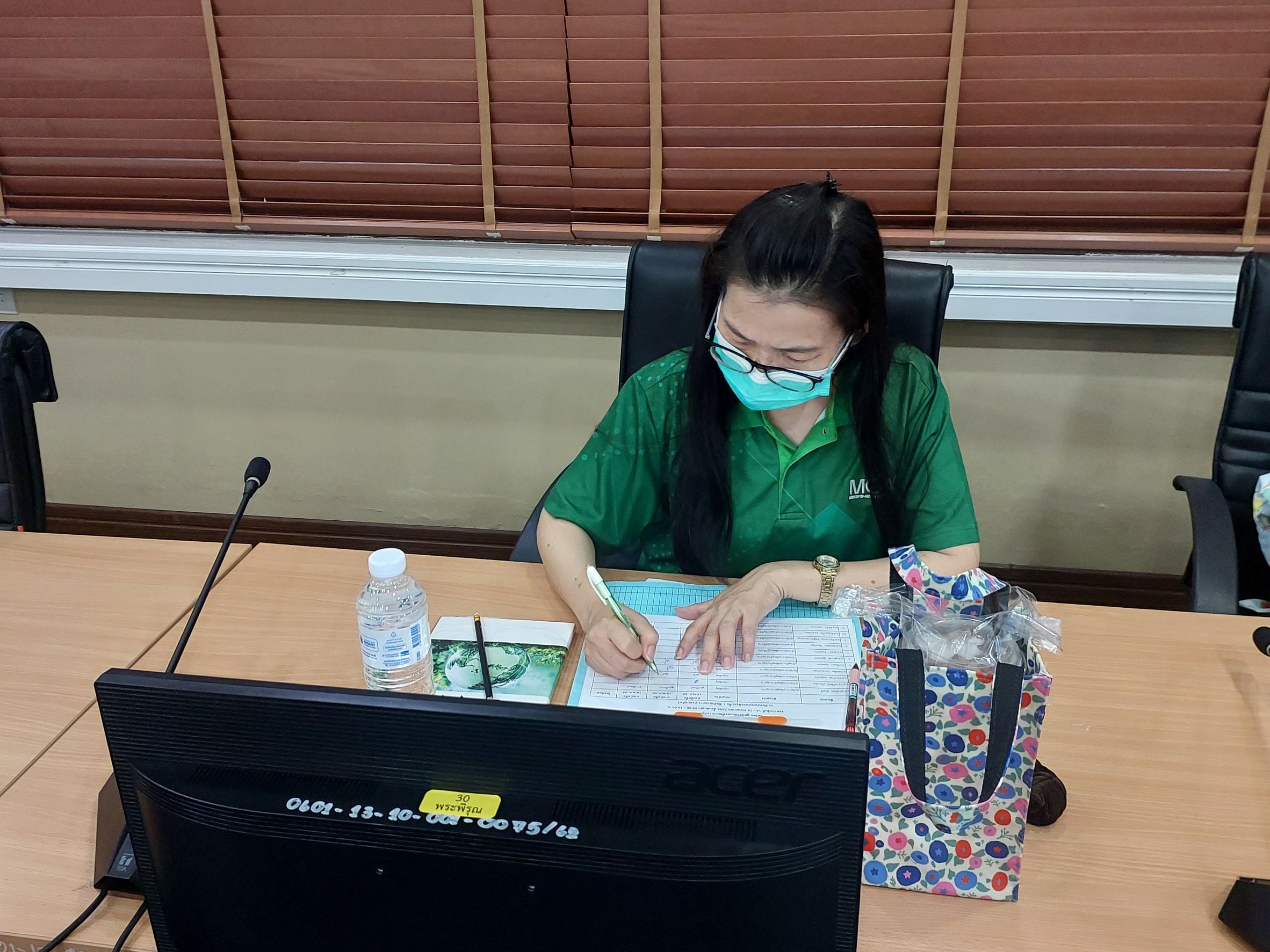 กองคลัง เข้าร่วมการอบรม หลักสูตร "จัดซื้อจัดจ้างอย่างไรให้ปลอดภัยและได้ผล"  ผ่านระบบ zoom meeting ออนไลน์ 
วันพุธที่ 14 พฤษภาคม 2568 