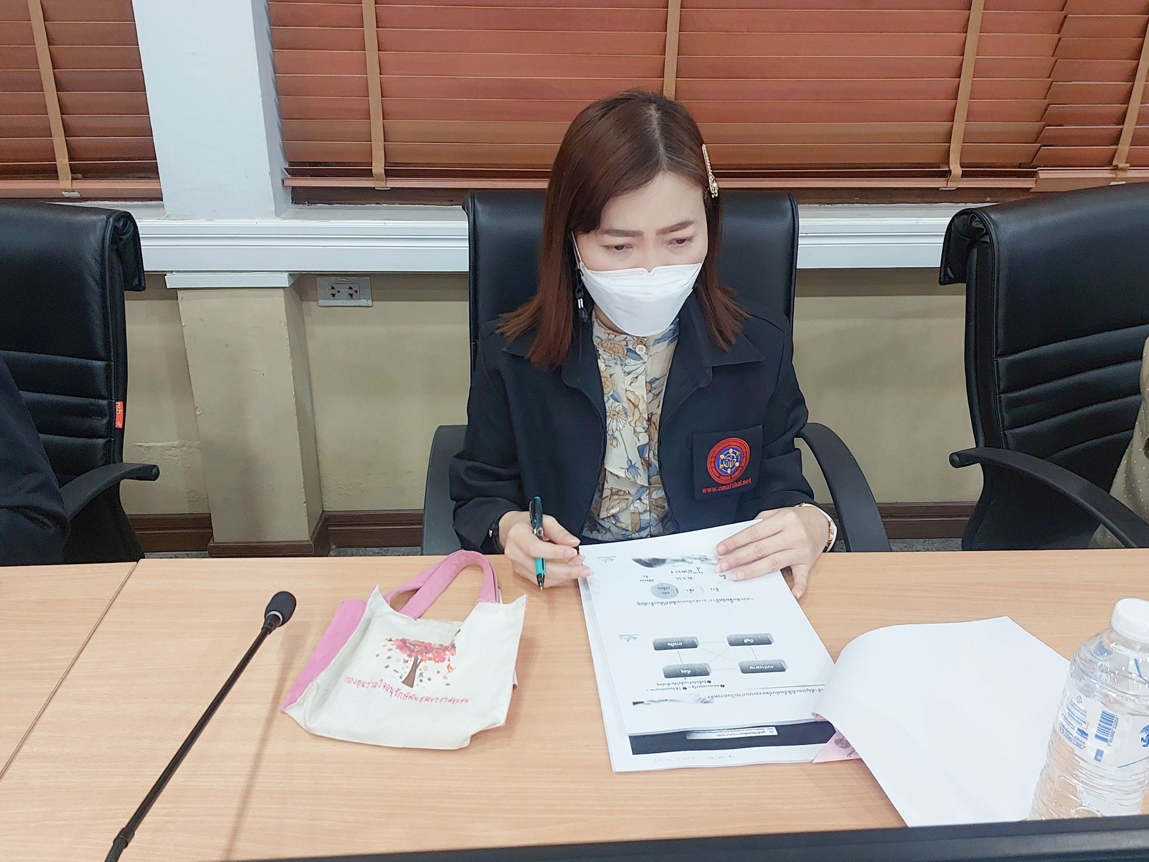 กองคลัง เข้าร่วมการอบรม หลักสูตร "จัดซื้อจัดจ้างอย่างไรให้ปลอดภัยและได้ผล"  ผ่านระบบ zoom meeting ออนไลน์ 
วันพุธที่ 14 พฤษภาคม 2568 