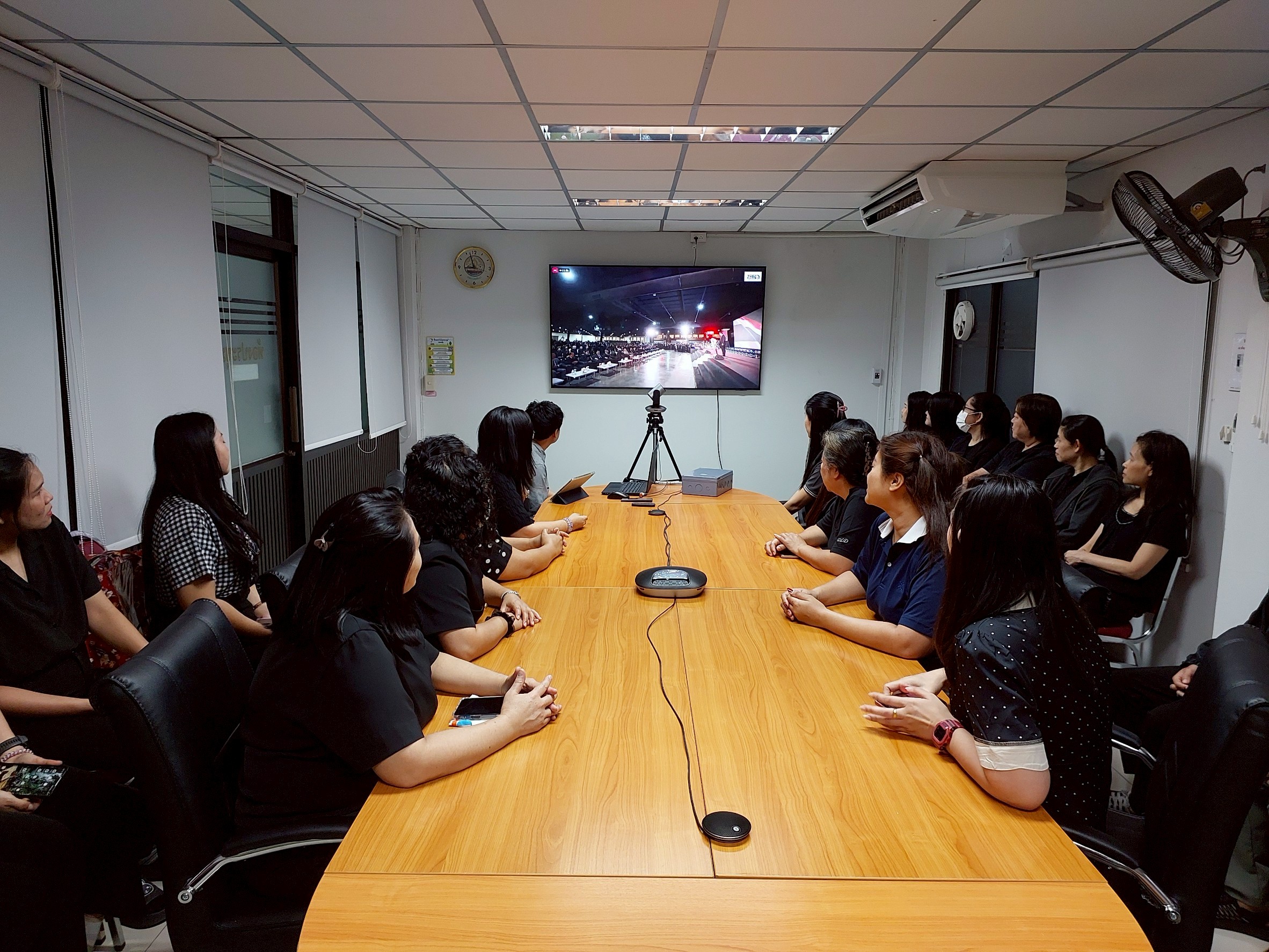 กองคลังเข้าร่วมชมงานวันต่อต้านคอร์รัปชันสากล (ประเทศไทย) ภายใต้แนวคิด
“Hero OF THE TRUTH ร่วมหยุดคอร์รับชัน” ผ่าน facebook สํานักงาน ป.ป.ช
วันที่ 9 ธันวาคม 2568